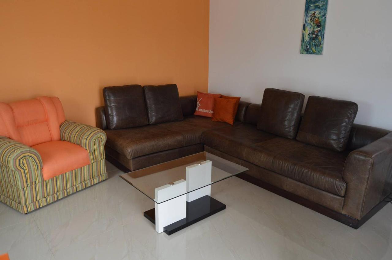 Apartamento T1 Mobiliado Com Wi-Fi Praia Exterior photo